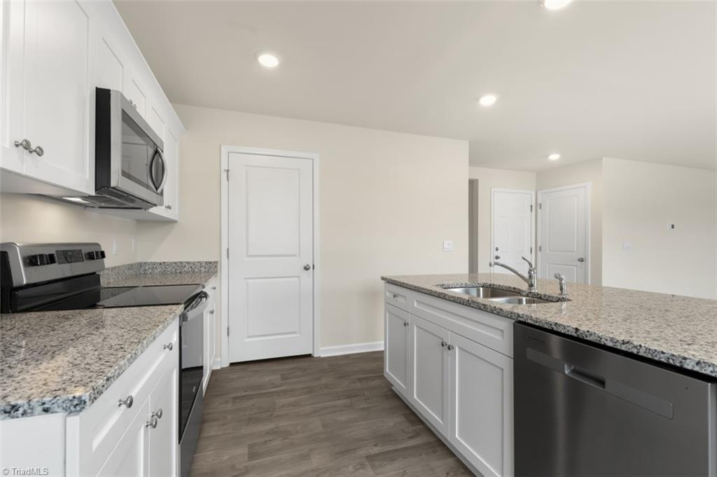 104 East Farm Loop Property Photo 10