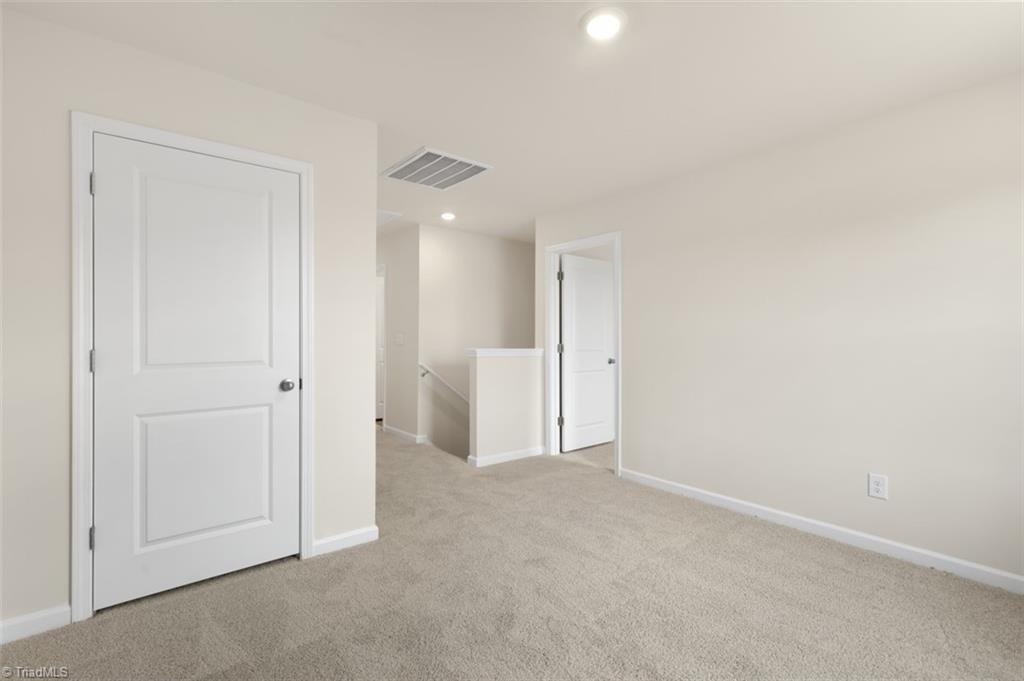 104 East Farm Loop Property Photo 14