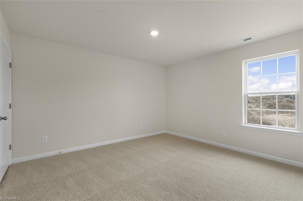 104 East Farm Loop Property Photo 16