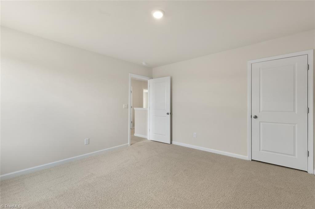 104 East Farm Loop Property Photo 18