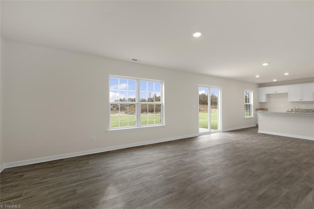 104 East Farm Loop Property Photo 32