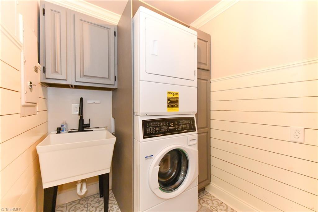 7721 Whipple Trail Property Photo 24