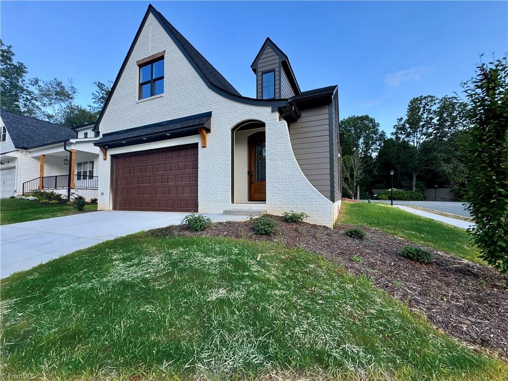 5918 Crossview Drive Property Photo 1
