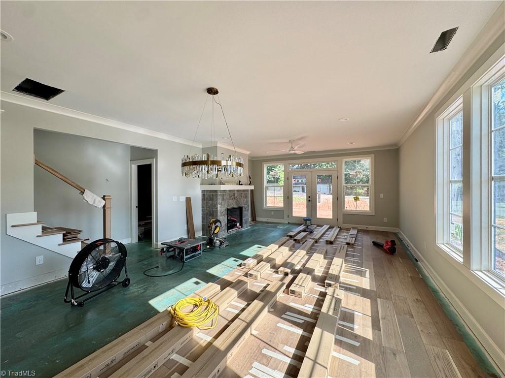 5918 Crossview Drive Property Photo 5