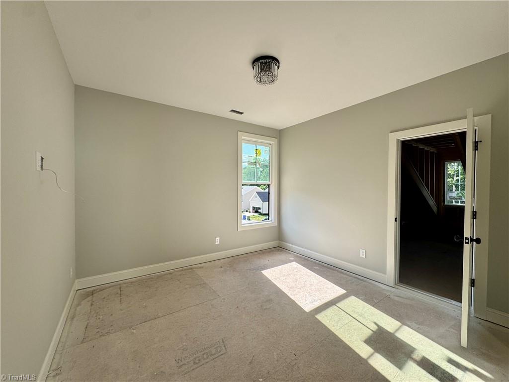 5918 Crossview Drive Property Photo 17