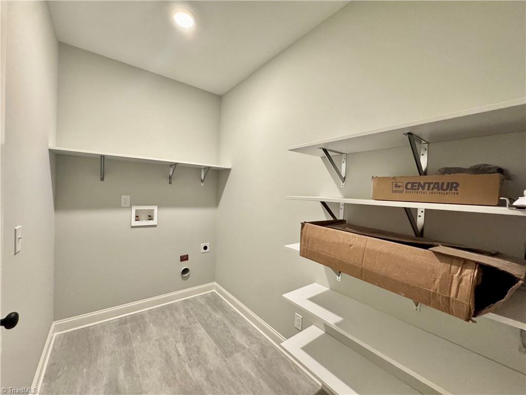 5918 Crossview Drive Property Photo 18