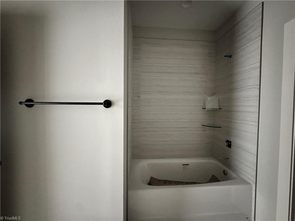 5918 Crossview Drive Property Photo 20