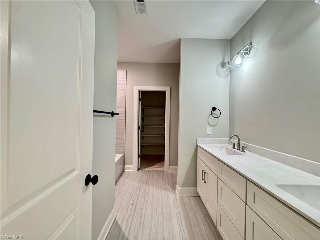 5918 Crossview Drive Property Photo 24