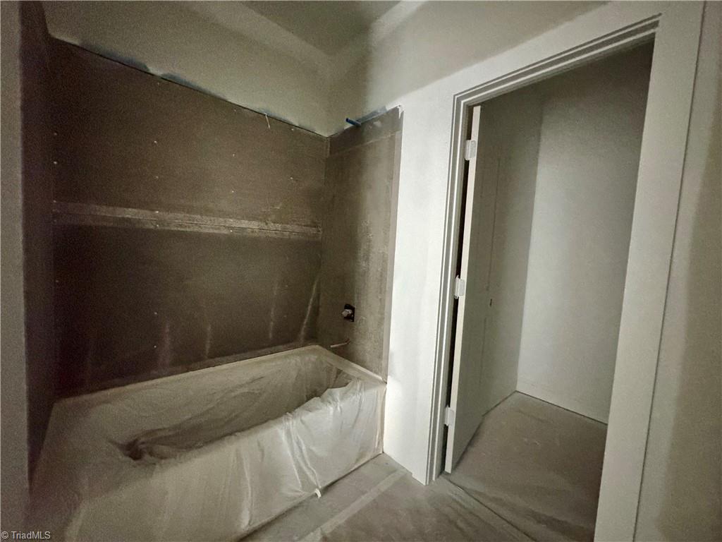 5918 Crossview Drive Property Photo 32