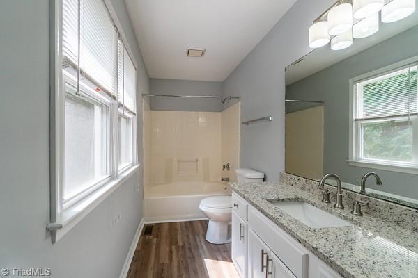 14 Hickory Knoll Court Property Photo 26