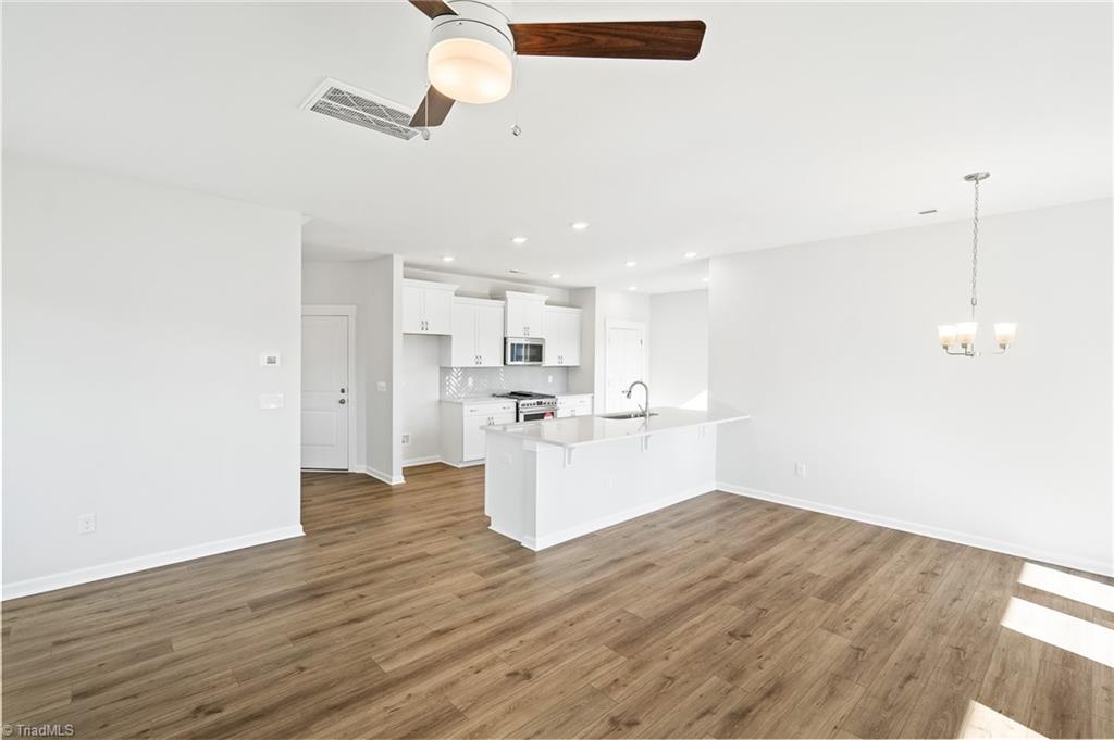7254 Huntgate Drive Property Photo 15