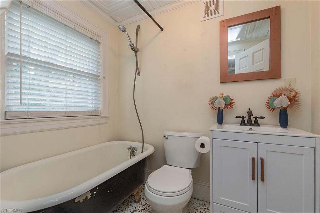 607 Maple Avenue Property Photo 35