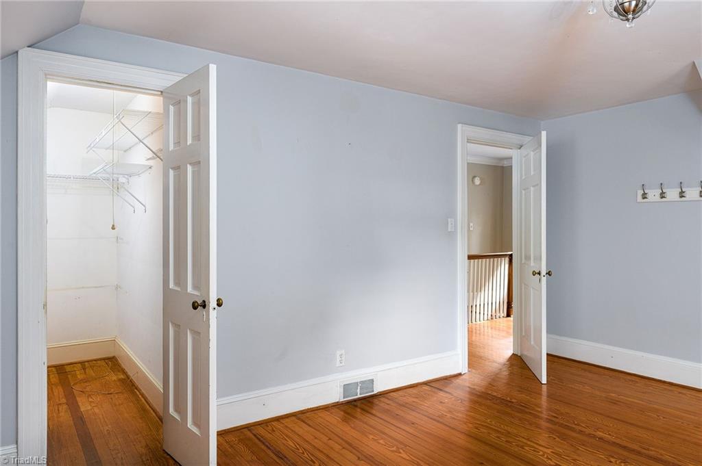 607 Maple Avenue Property Photo 38