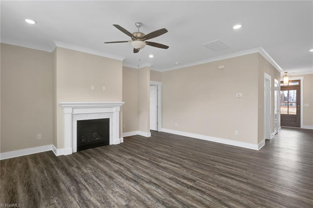 1125 Brookfield Drive Property Photo 11