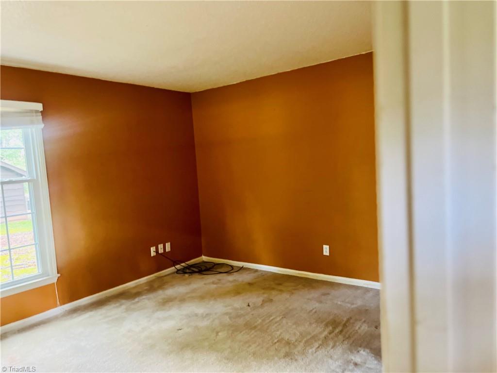 5093 Cobblestone Road Property Photo 16