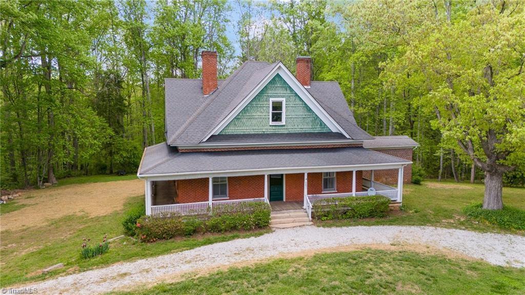 6851 Siloam Road Property Photo