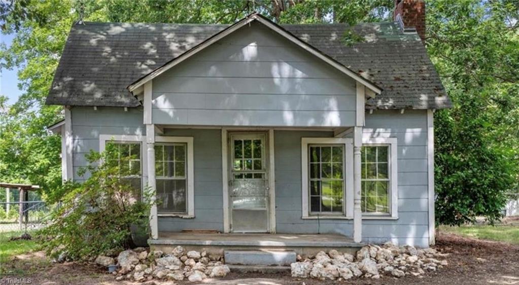1423 Westchapel Road Property Photo 2