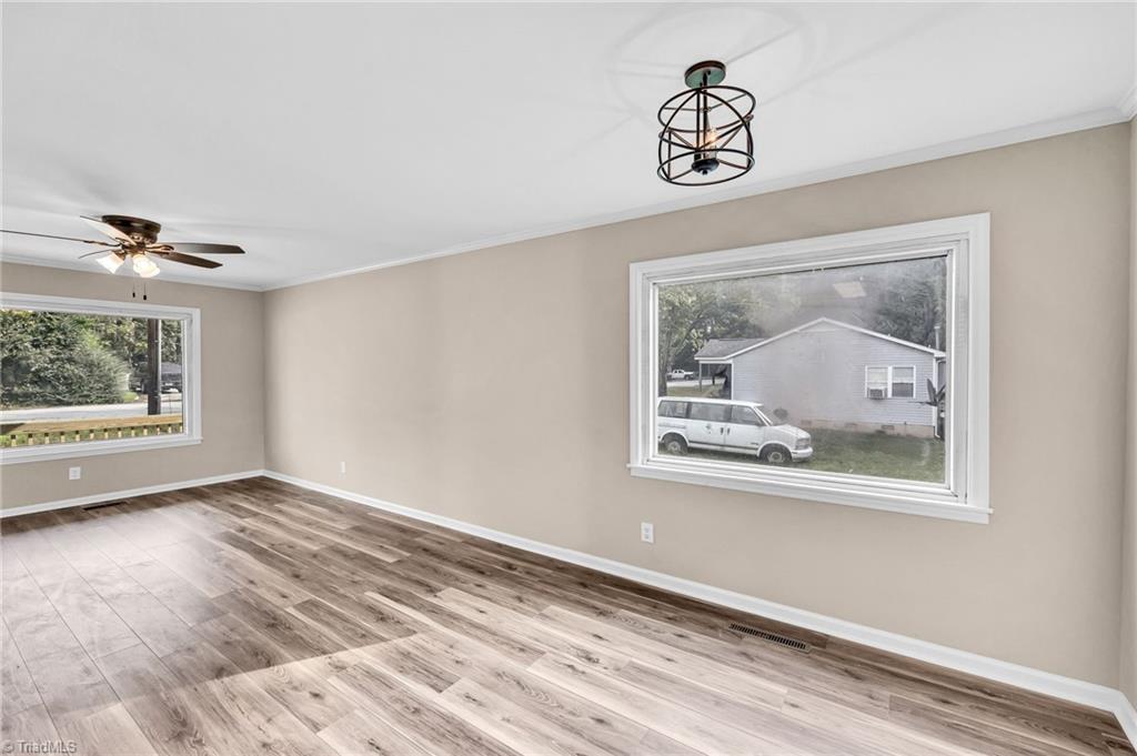 1701 Midway Street Property Photo 6