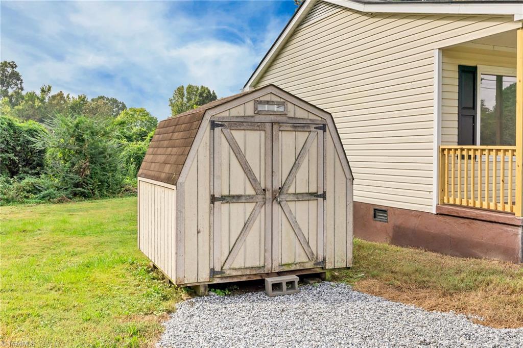 1701 Midway Street Property Photo 15