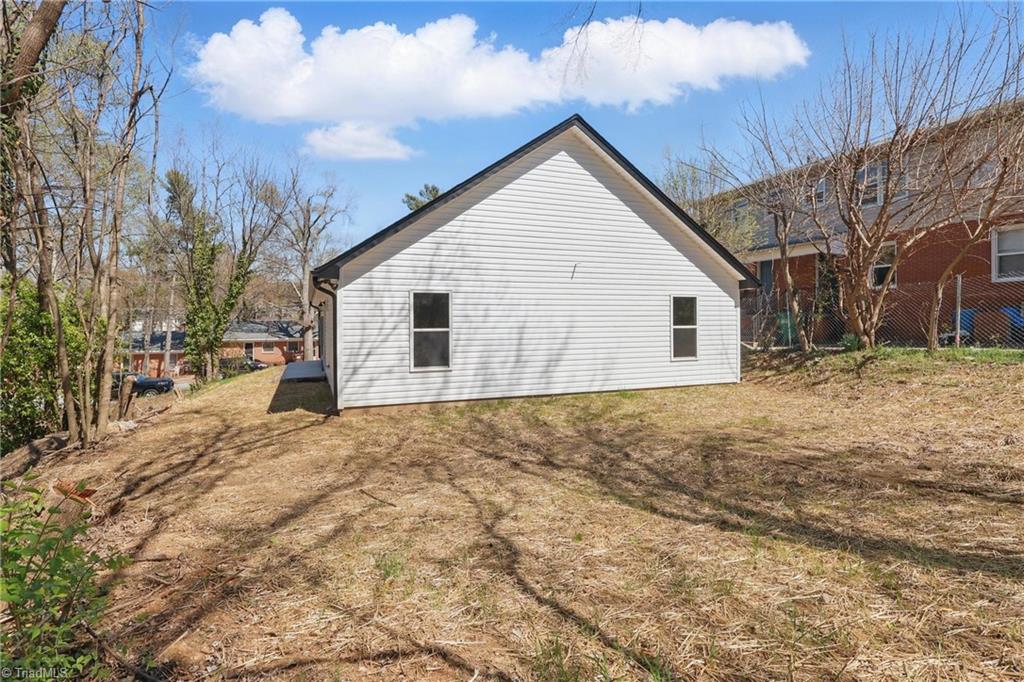 1410 E Commerce Avenue Property Photo 19