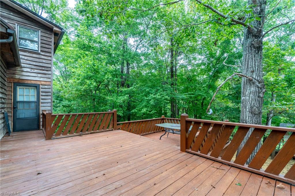 2001 Tot Hill Farm Road Property Photo 6