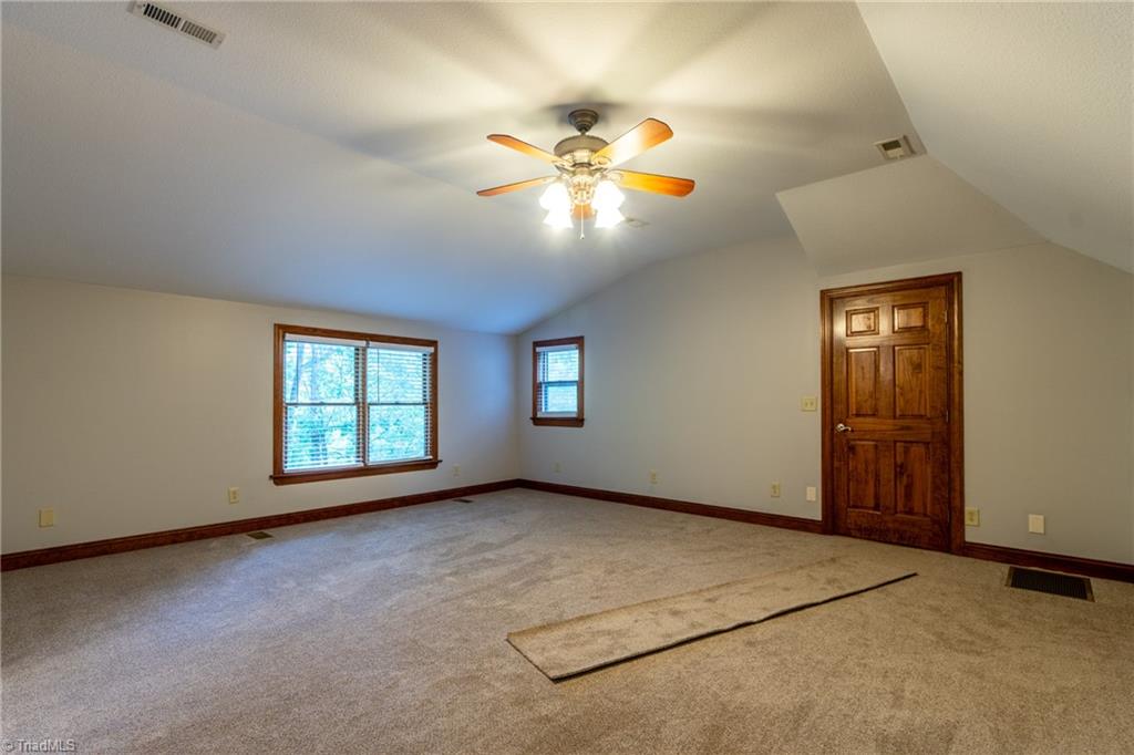 2001 Tot Hill Farm Road Property Photo 32