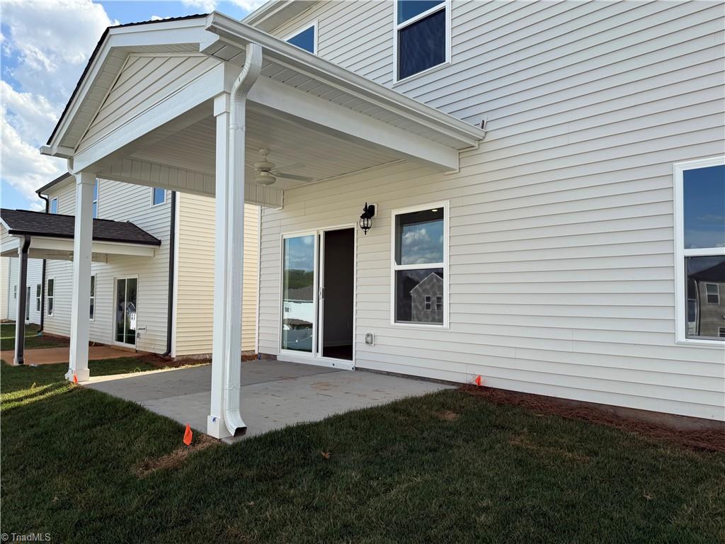 2557 Raspberry Hill Drive Property Photo 6