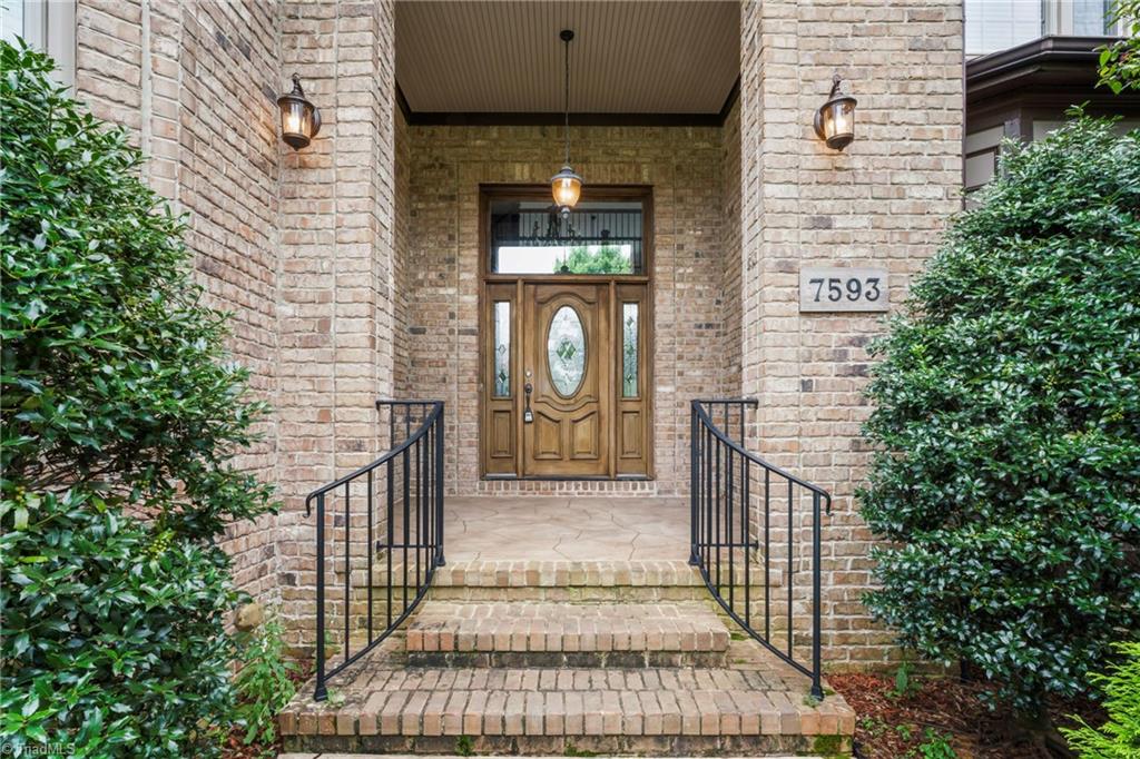 7593 Trebbiano Drive Property Photo 4