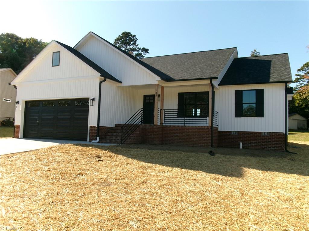108 Camino Drive Property Photo 1