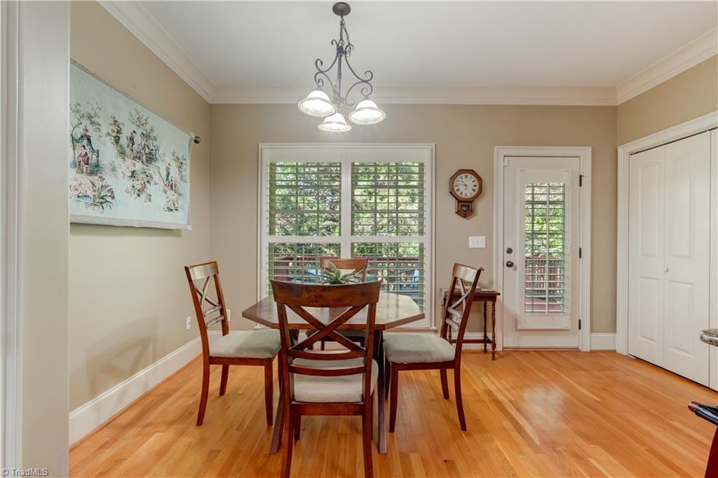 5911 Ballinger Road # D Property Photo 7