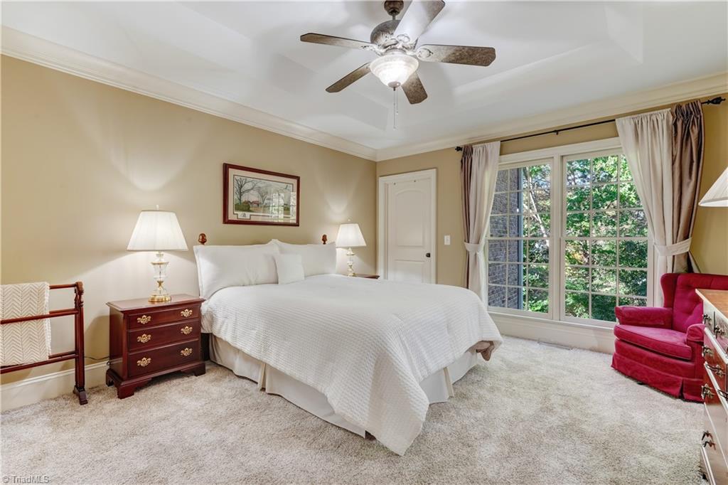 5911 Ballinger Road # D Property Photo 8
