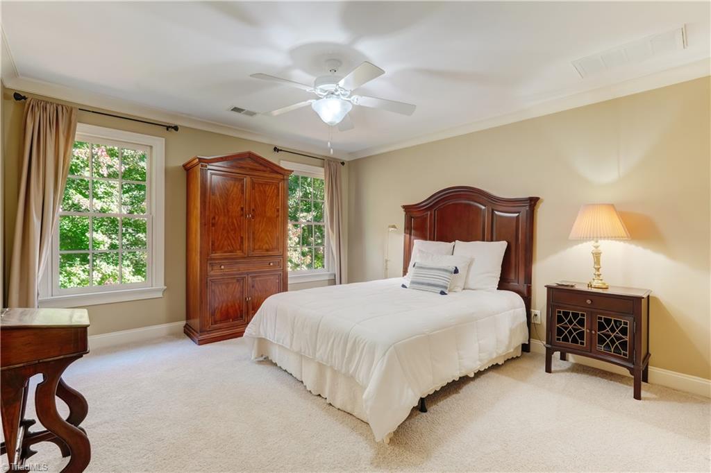 5911 Ballinger Road # D Property Photo 12