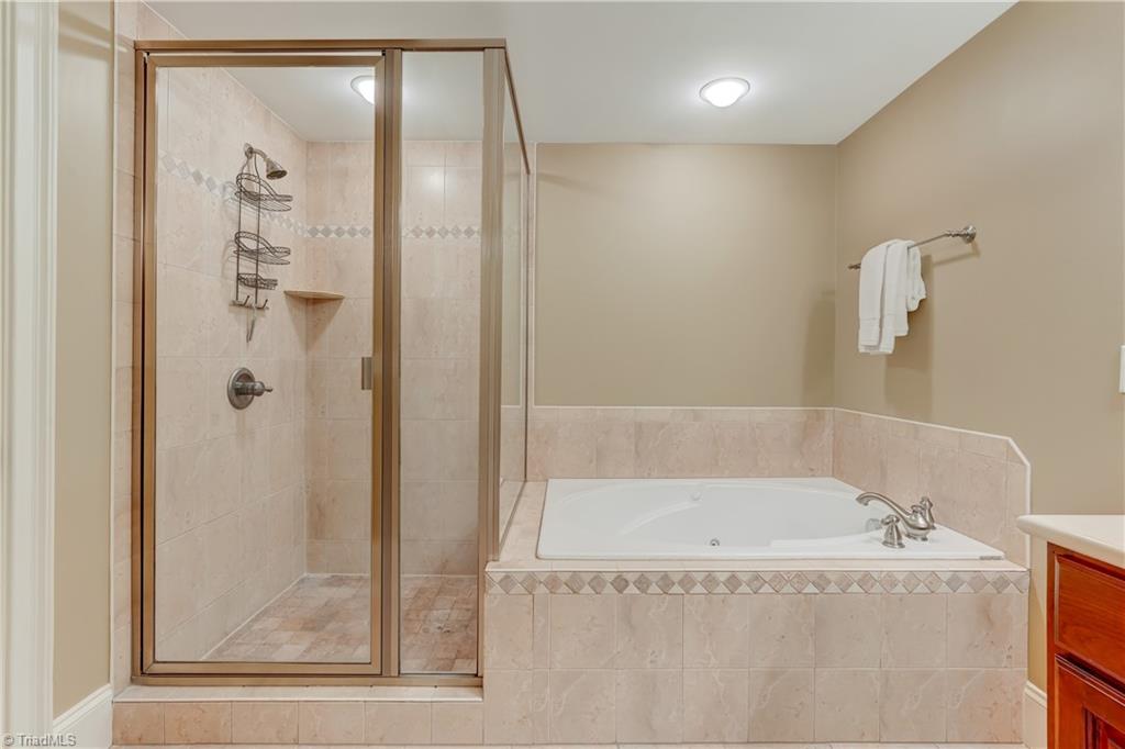 5911 Ballinger Road # D Property Photo 22