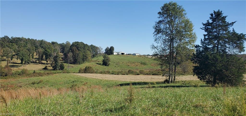 325 Chief Thomas Road Property Photo