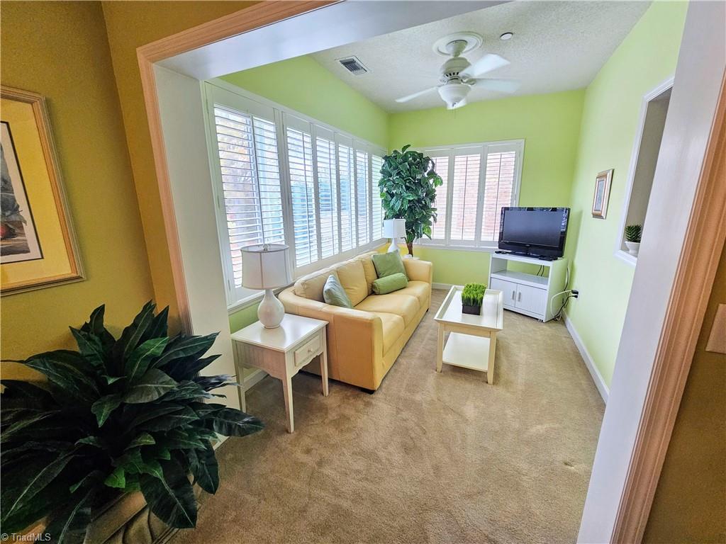 2328 Bermuda Village Drive Property Photo 17