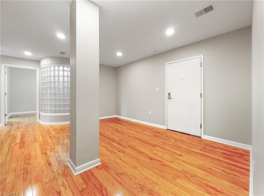 605 W Market Street # 210 Property Photo 2