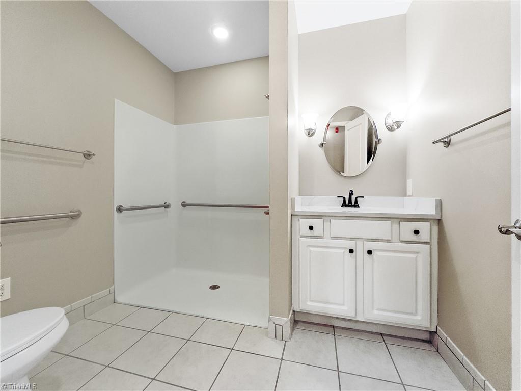 605 W Market Street # 210 Property Photo 11