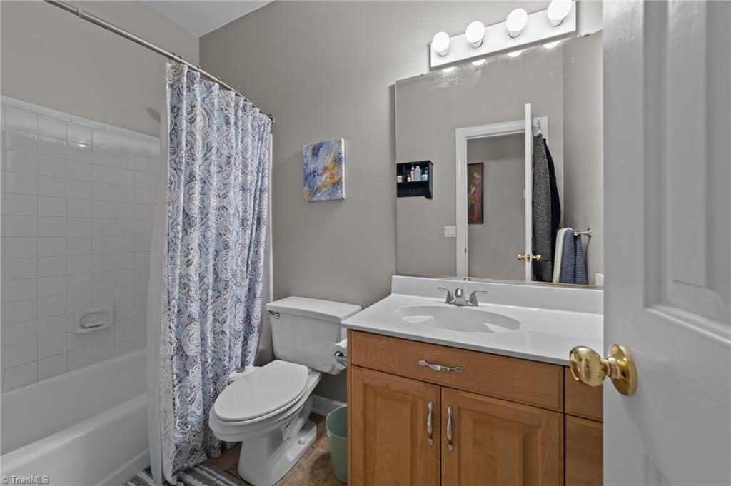4 Chestnut Bluffs Court Property Photo 37