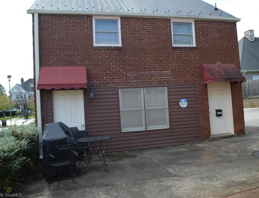 121 W Center Street Property Photo 11