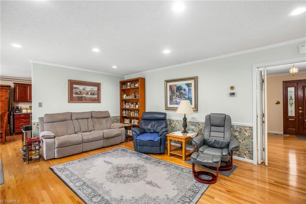 8016 Riverview Drive Property Photo 14