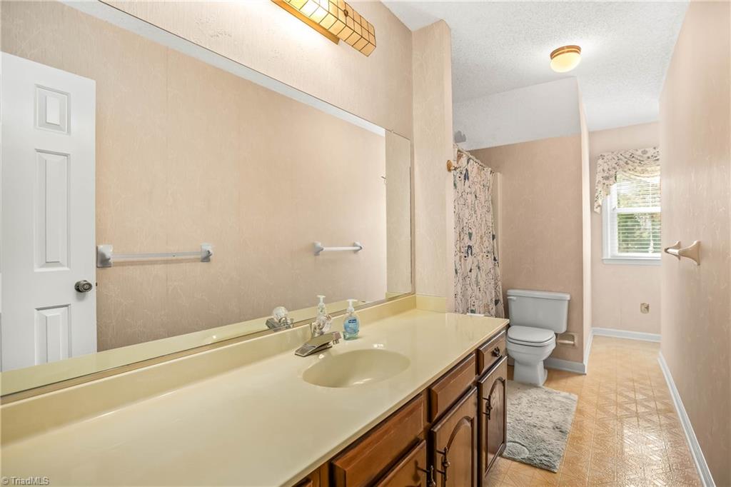 8016 Riverview Drive Property Photo 28