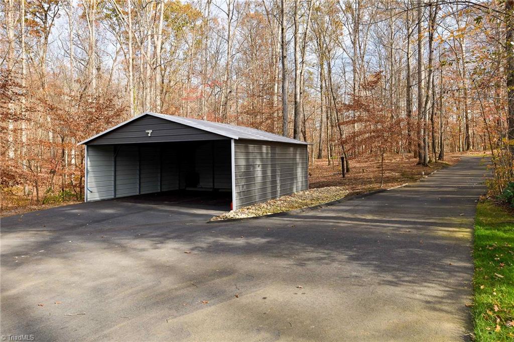 2110 Hauser Road Property Photo 9
