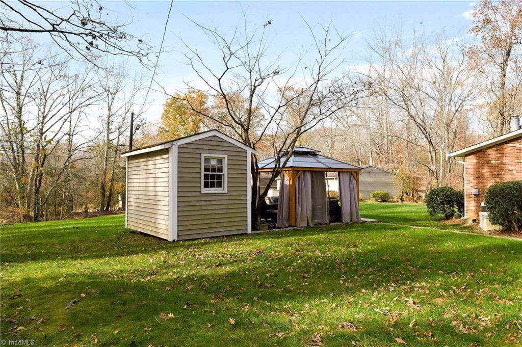 2110 Hauser Road Property Photo 12
