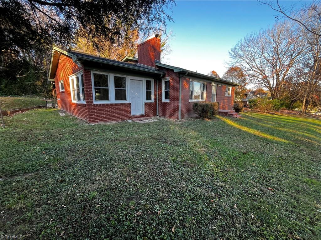 415 E Oak Street Property Photo 1