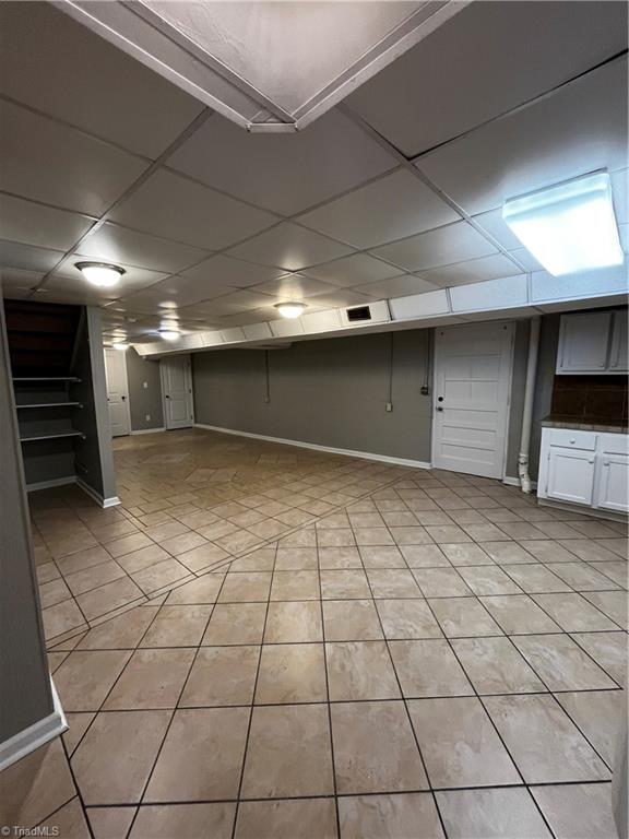 415 E Oak Street Property Photo 29