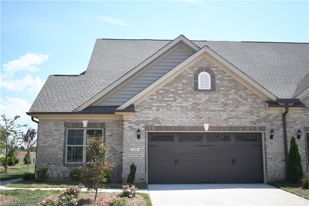 1558 Oakbluffs Drive # 452 Property Photo