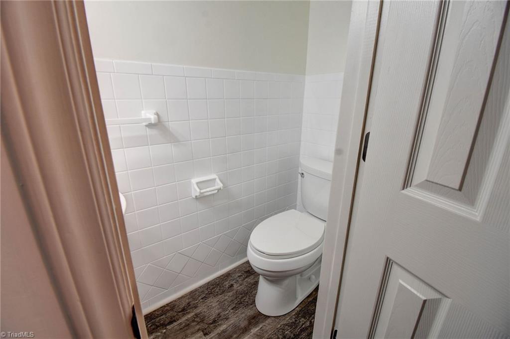 2616 Amherst Court Property Photo 23