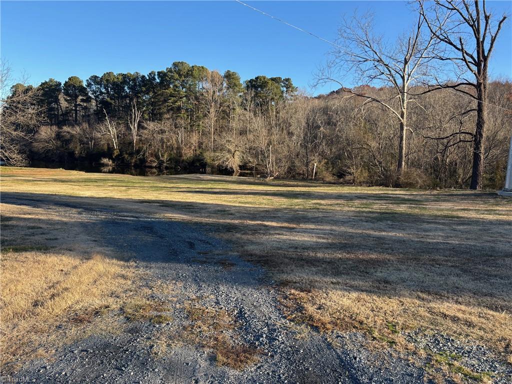 1449 Old Liberty Road Property Photo 4
