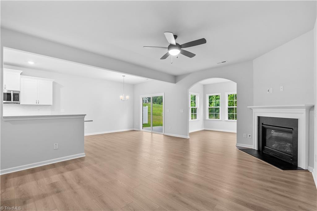 2094 Harris Farm Court Property Photo 4