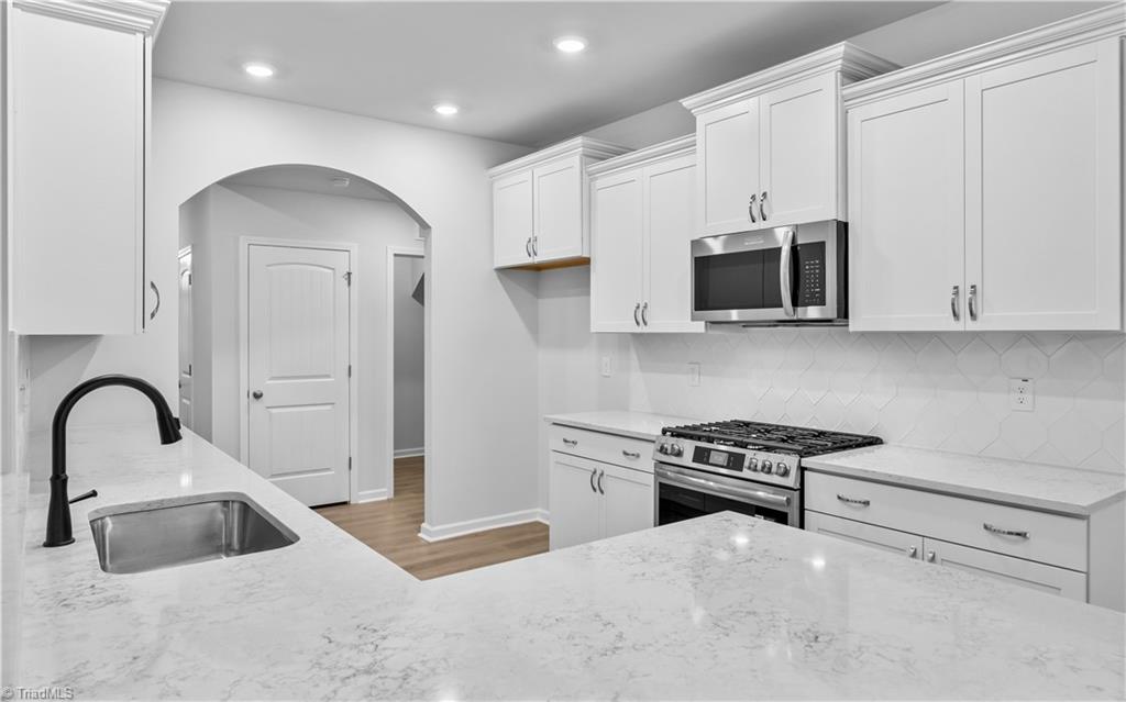 2094 Harris Farm Court Property Photo 10